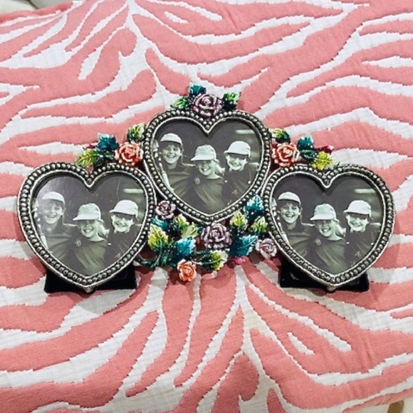 Private Label Other - O5-BUNDLE ONLY-Triple Hearts with Flowers Pewter Picture Frame